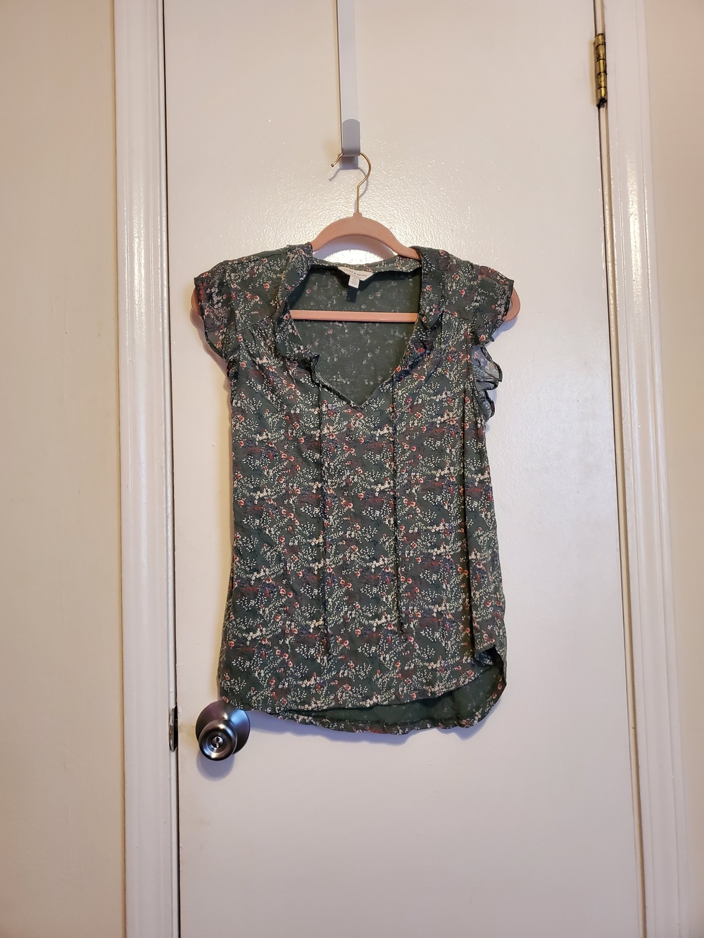 Lucky Brand Olive Green Floral Ruffle Cap-Sleeve Blouse